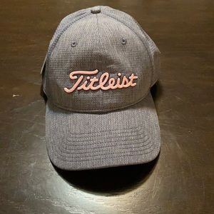 Ladies titleist hat